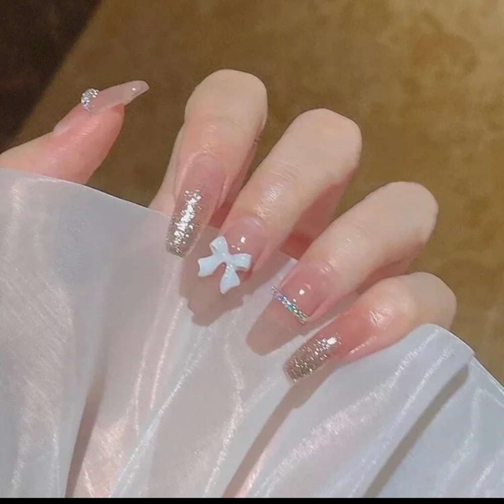 False Press-on Nails